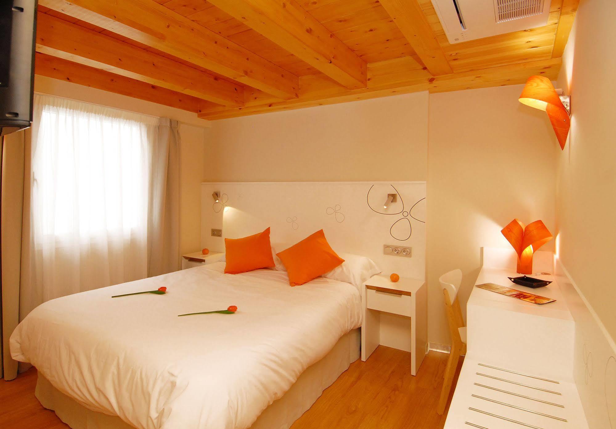 Hostal Rimbombin Burgos Luaran gambar